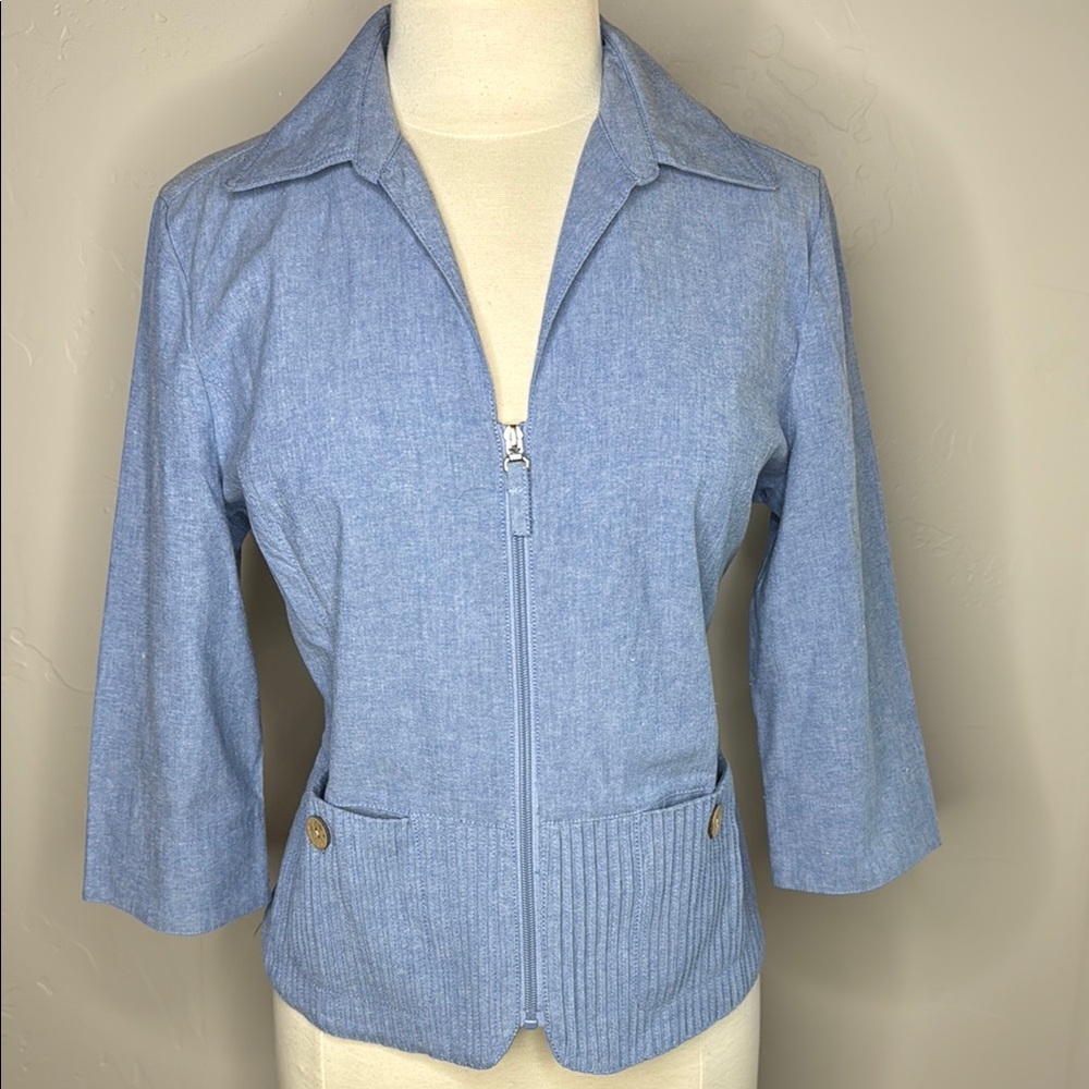 Blue Lightweight Blazer with Collared Neckline and Pleated waistline